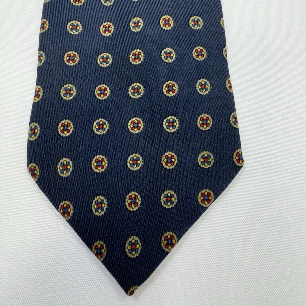 Ermenegildo Zegna 100% Silk Tie Medallion Floral Rosette Navy Blue Made in Italy
